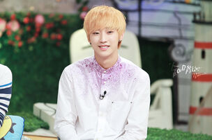 PICT B1A4 Jinyoung - Howdy