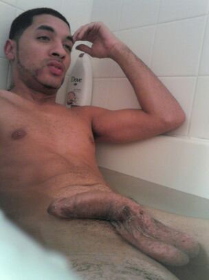 Super-sexy Dominican chilling in..