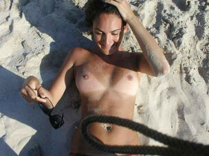 Fap photos with magnificent beach..